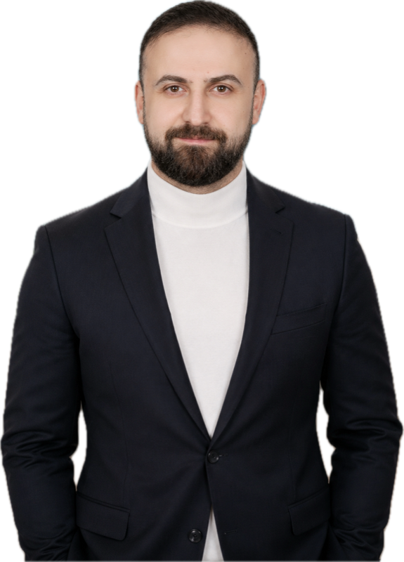 Portrait of Loay Ali, Senior DevOps / Platform Engineer.